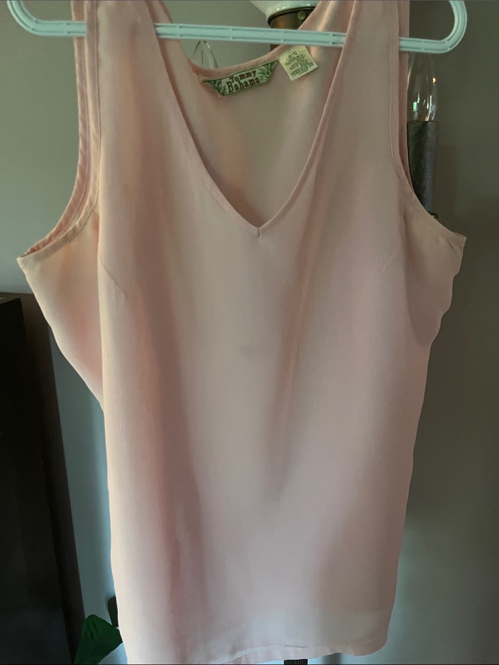 Tommy Bahama Light Pink V-Neck Silk Sleeveless Camisole